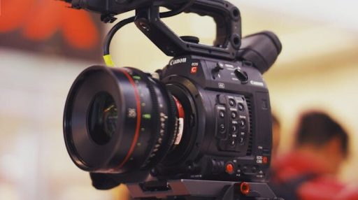 Eine professionelle Filmkamera der Cowografen